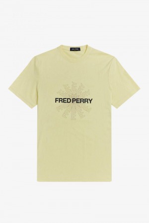 Green Fred Perry Graphic Men's T Shirts | SG1381DFMN