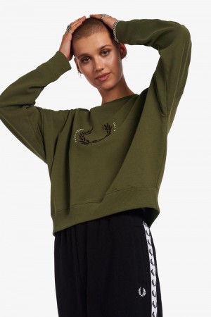 Green Fred Perry Laurel Wreath Women's Sweatshirts | SG1042FDNM