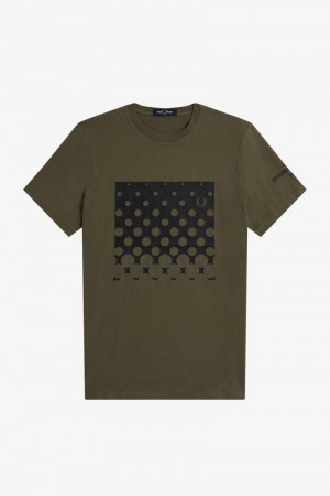 Green Fred Perry Ombre Graphic Men's T Shirts | SG1316MQZA